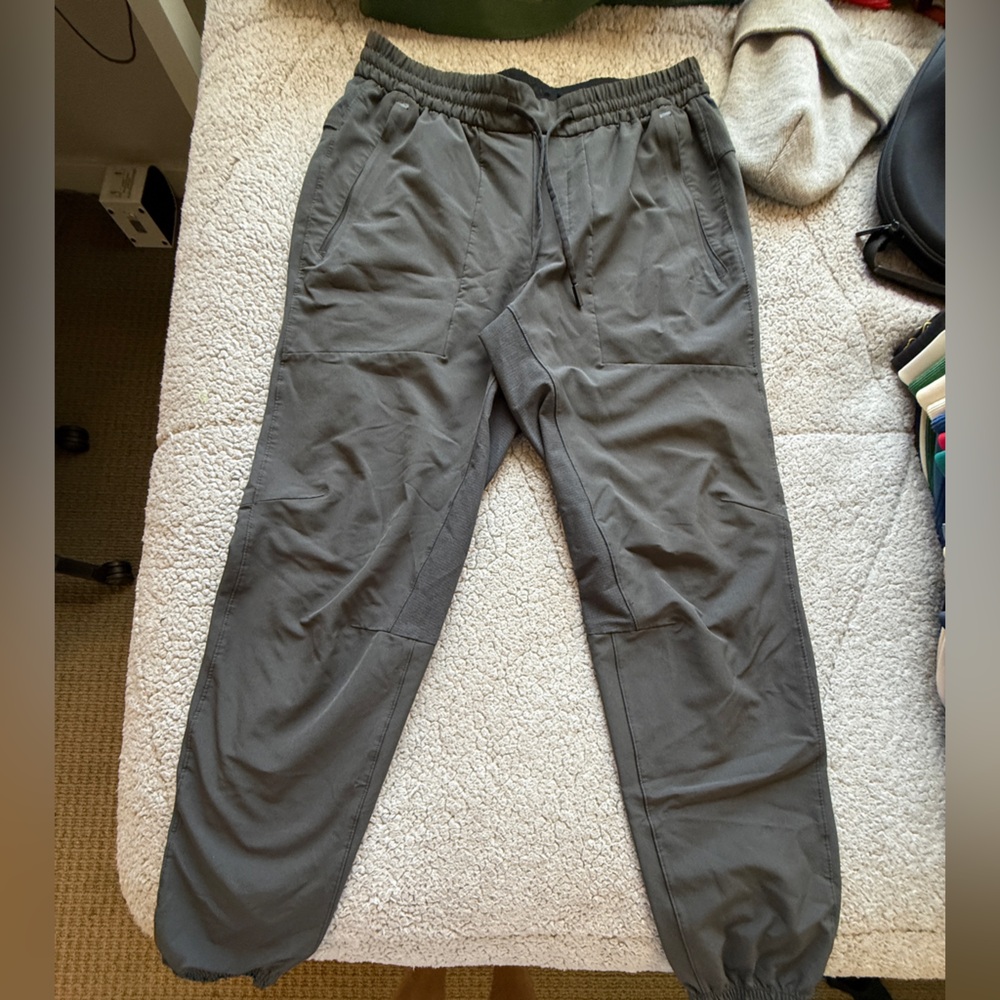 Lululemon License to Train Joggers - graphite